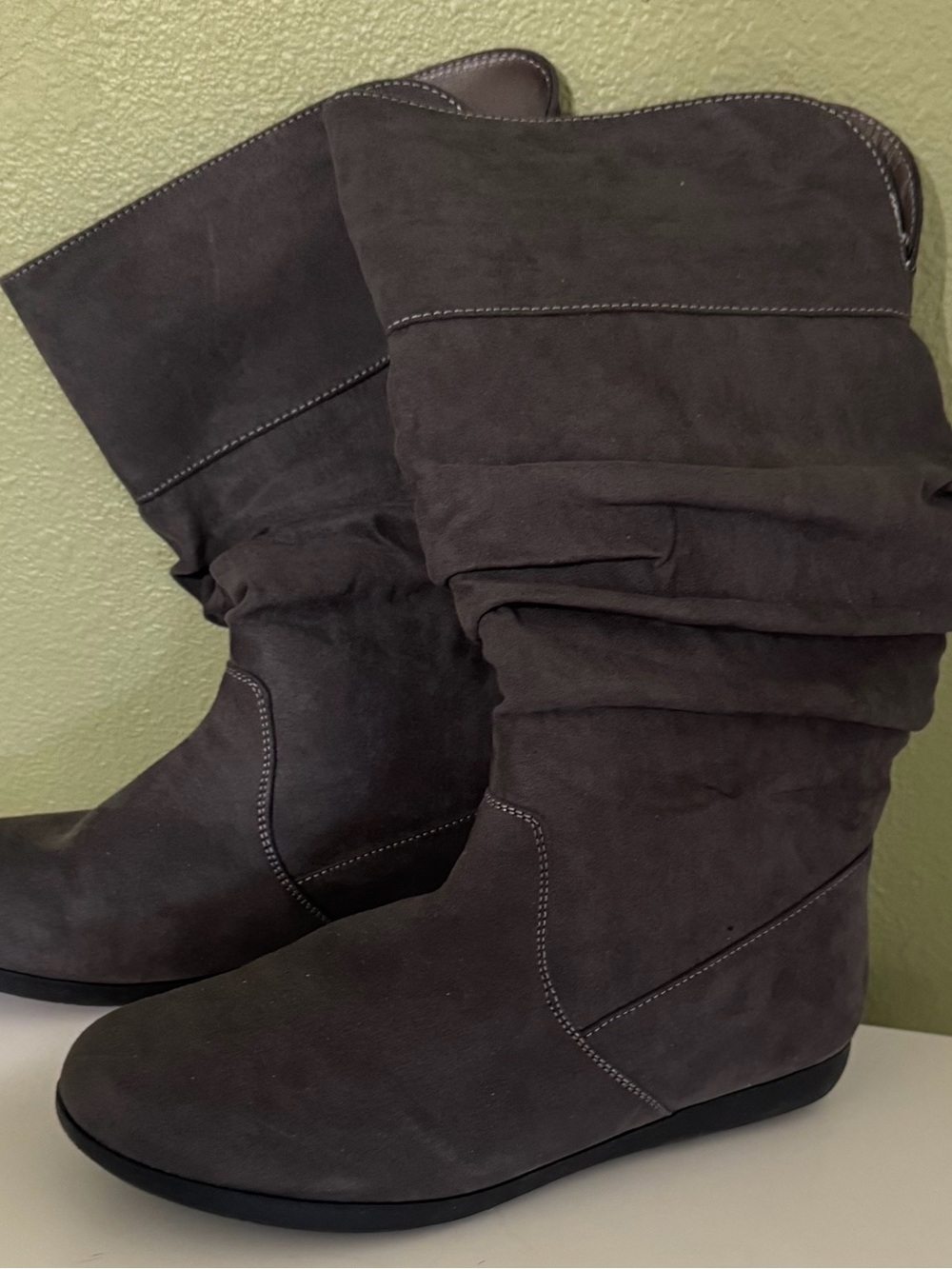 Women's Suede Slouch Boots - Gray - Size 8